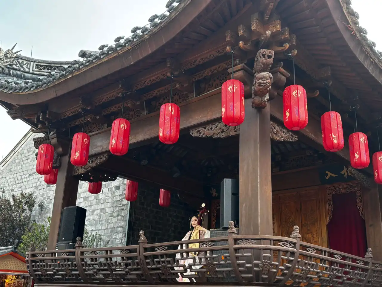婚礼花艺设计趋势与花束定制方案搭配技巧